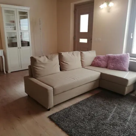Villetta A Schiera Con Giardino Box E Posto Auto. Saluzzo