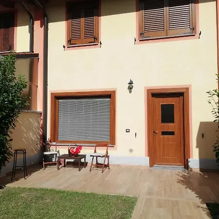 A Schiera 6 Giardino Box Auto * Saluzzo